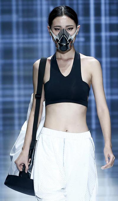 Fashion designers turn eyes to smog mask