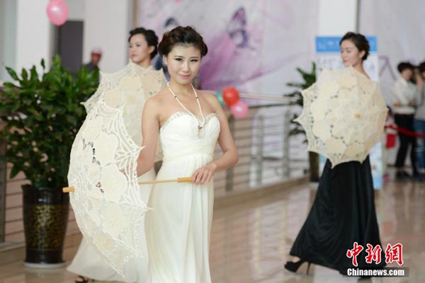 Jewelry show kicks off in E China