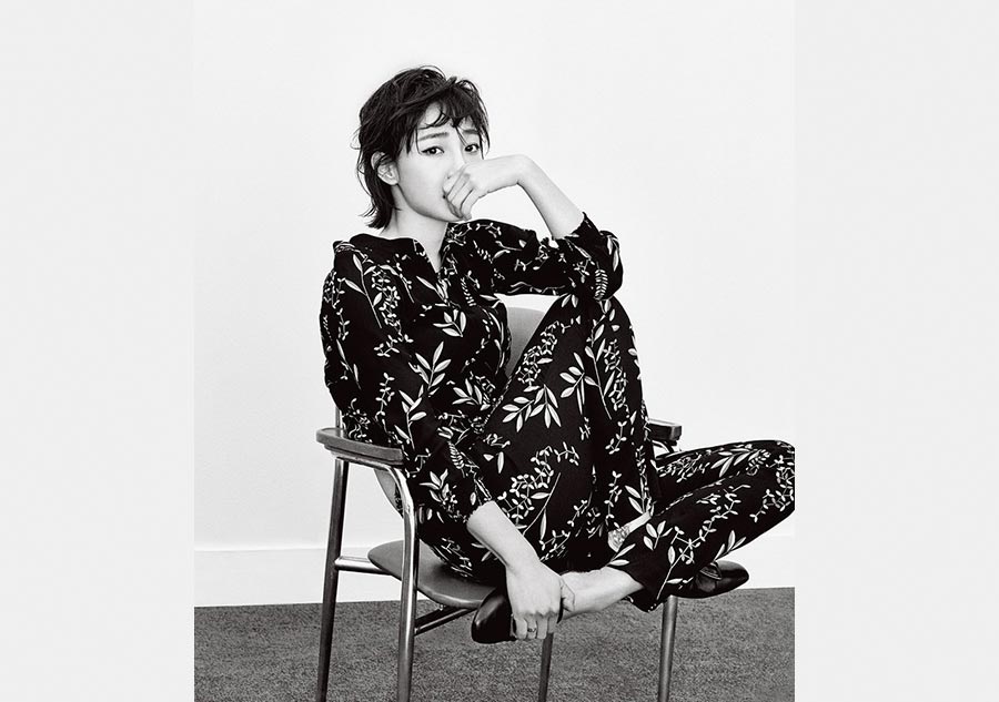 Actress Bai Baihe graces <EM>L'Officiel</EM> magazine