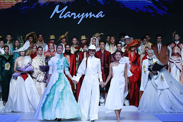 A new 'Shangri-La' in Ma Yanli's runway show