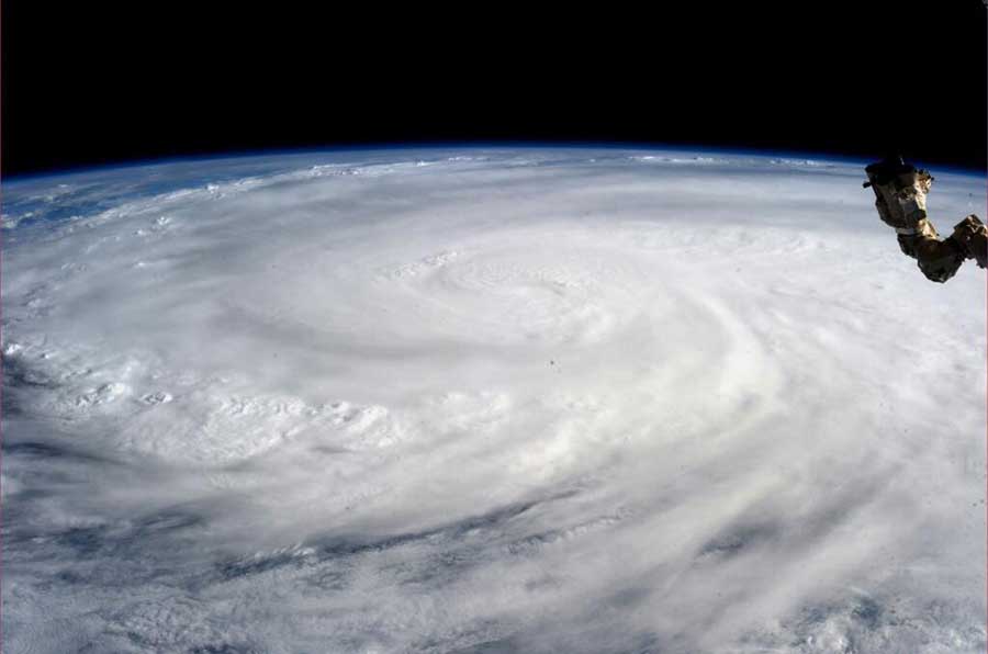 Philippine super typhoon kills at least 10,000