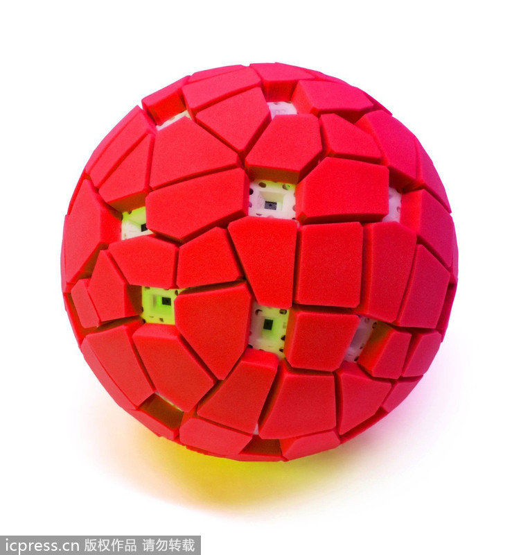 Durable Panono camera ball: Just toss it