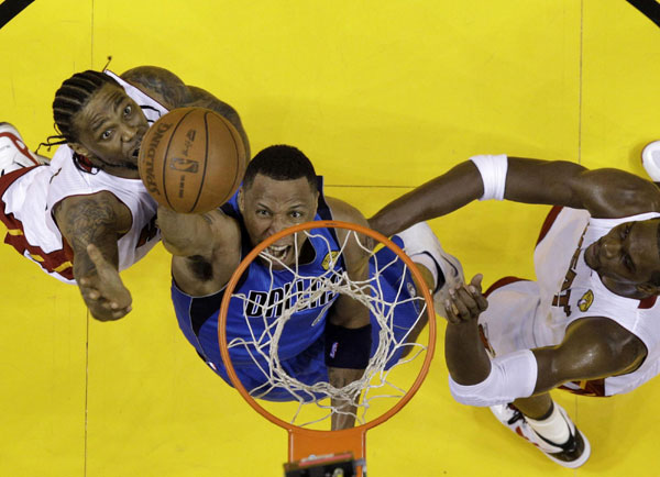 Mavericks top Heat for first NBA title, Nowitzki MVP