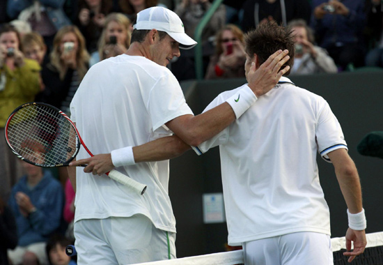 Isner v Mahut rematch ends in damp squib