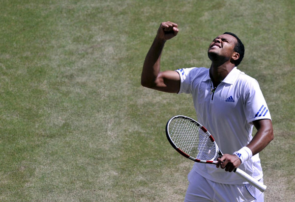Djokovic makes Wimbledon final, gets No 1 ranking