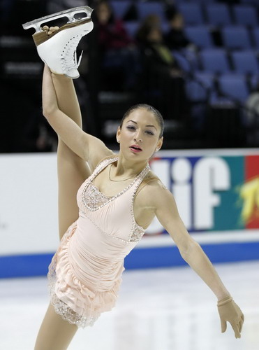 Chinese skaters win silver at ISU Grand Prix