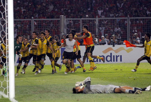 Two Indonesian fans die from SEA Games soccer final