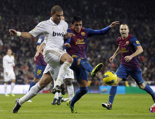 Majestic Barca defeat Real in Bernabeu