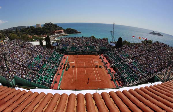 Murray eases through in Monte Carlo