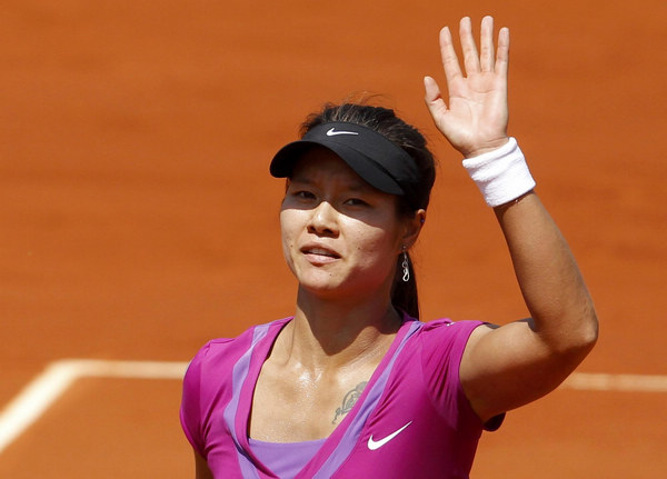 Li Na into French Open last 16