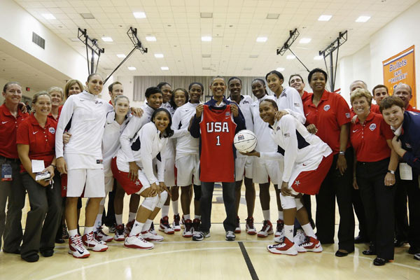 Obama cheer for US Olympic women's basketball team