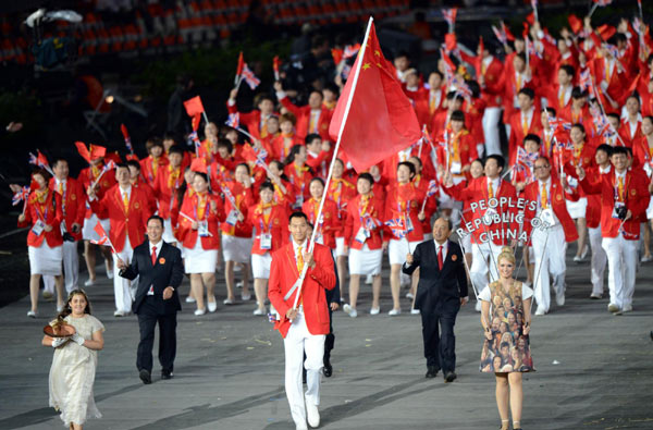 Yi Jianlian leads Chinese delegation into Olympics opening ceremony