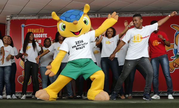 2014 World Cup mascot unveiled, waits to be named