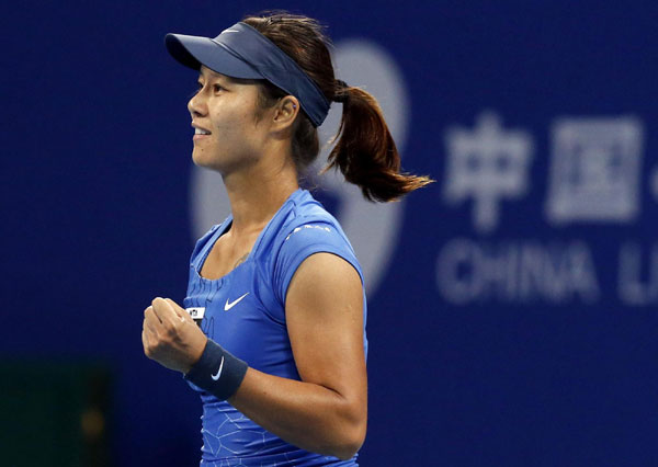 Li Na books final berth at WTA Championships