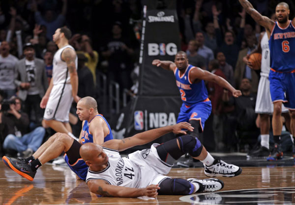 Sizzling Melo lifts Knicks over Nets in Clash of Boroughs II
