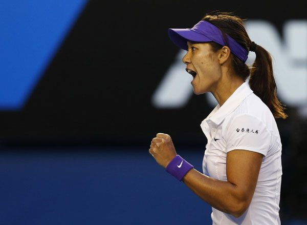 Li Na takes 1st set in Australian Open final