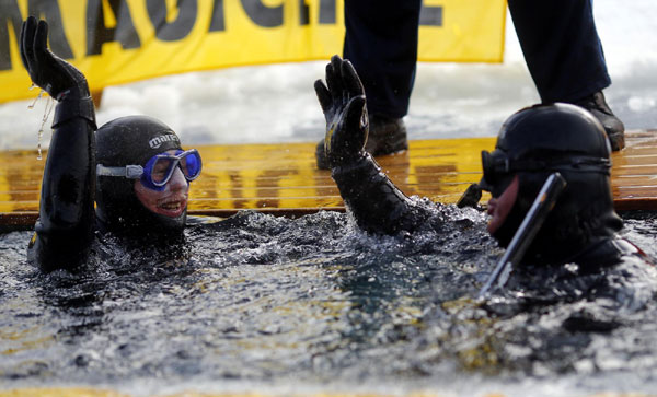 Underwater ice hockey Championships