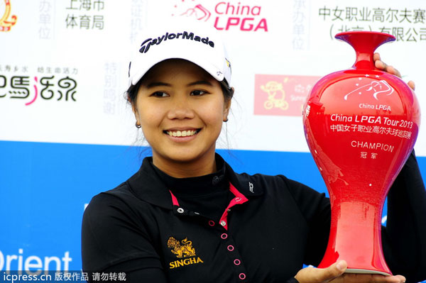 Thai Ajira overturns Chinese golfers to win Shanghai Classic