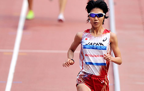 Japanese runner takes first gold