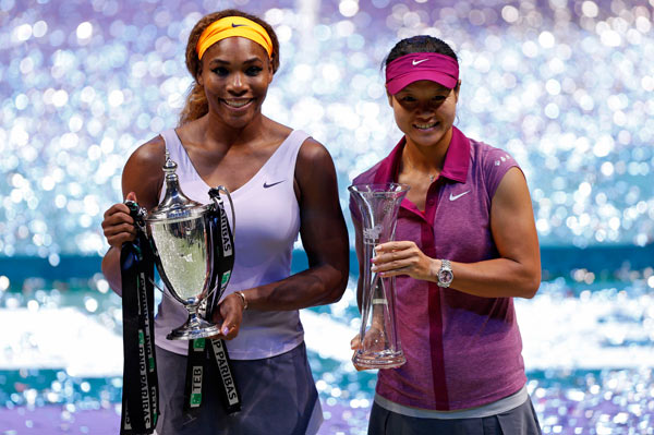 Serena beats Li Na for WTA title