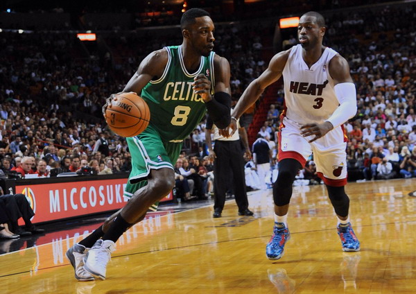 Celtics edge Heat with 0.6s buzzer beater