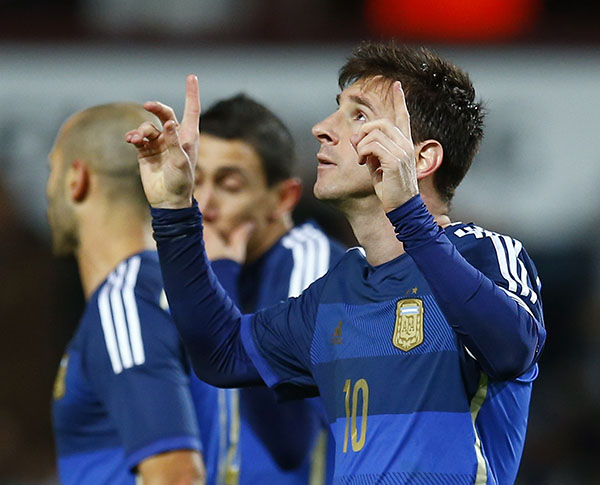 Messi penalty gives Argentina 2-1 friendly win over Croatia
