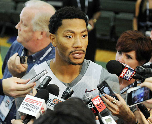 Derrick Rose to have knee surgery