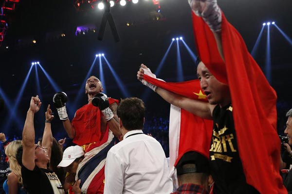 Zou loses to Amnat in IBF flyweight title challenge