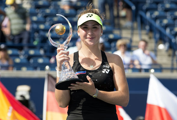 Swiss teen Belinda Bencic outlasts Halep to win Rogers Cup