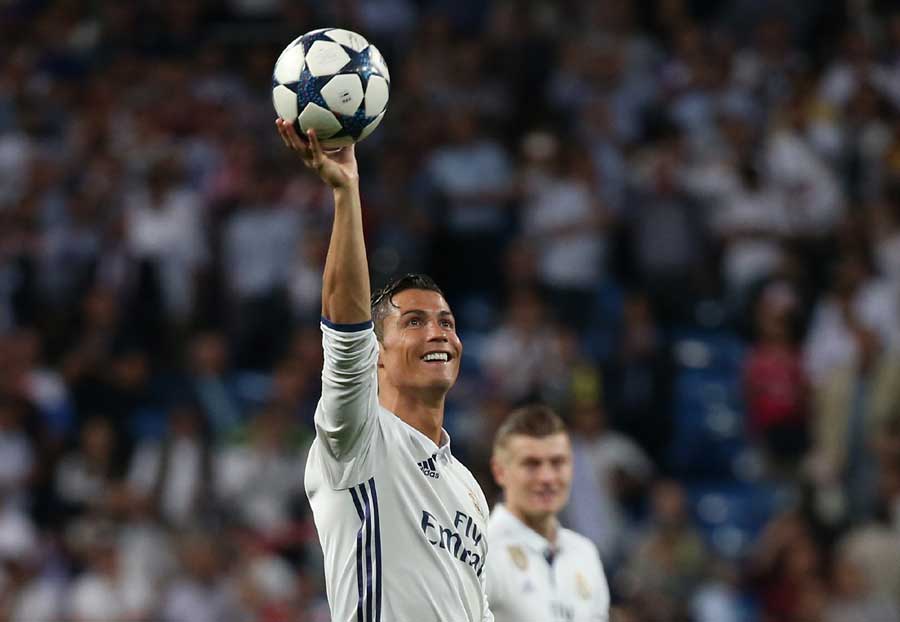 Ronaldo hat trick puts Madrid into Champions League semis