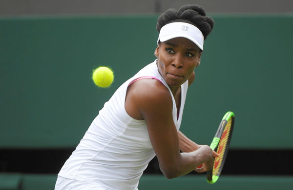 Discussing crash, Venus Williams sheds tears at Wimbledon