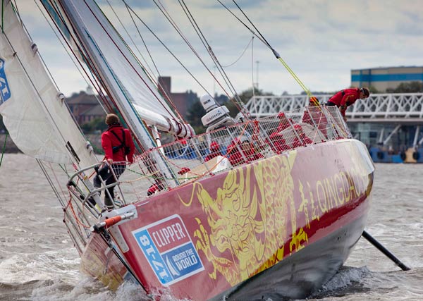 Two Chinese teams set sail in biggest Round the World Yacht Race