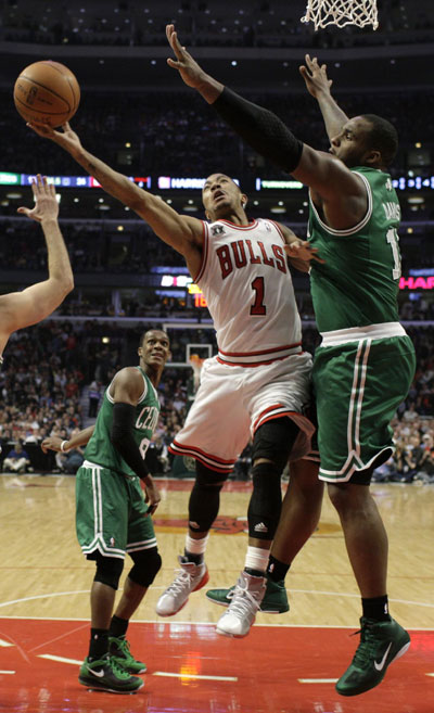 Bulls trample Celtics in home race