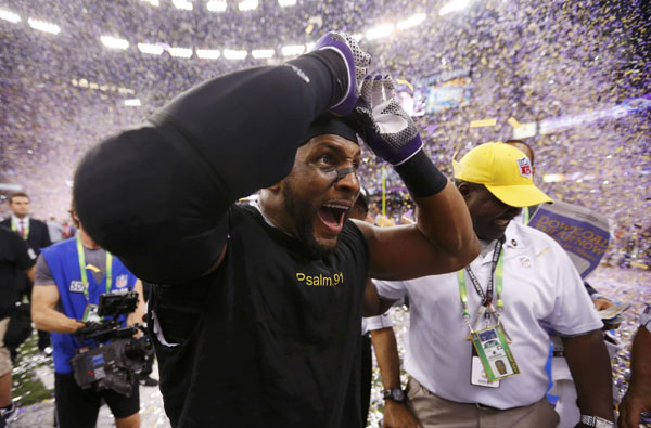 Ravens survive 49ers rally, power outage to win Super Bowl