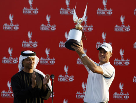 Kaymer replaces Woods as world No 2