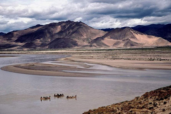 Tibet through the Lens - Mountains and Rivers