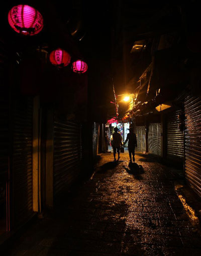 Experiencing the old street of Jioufen