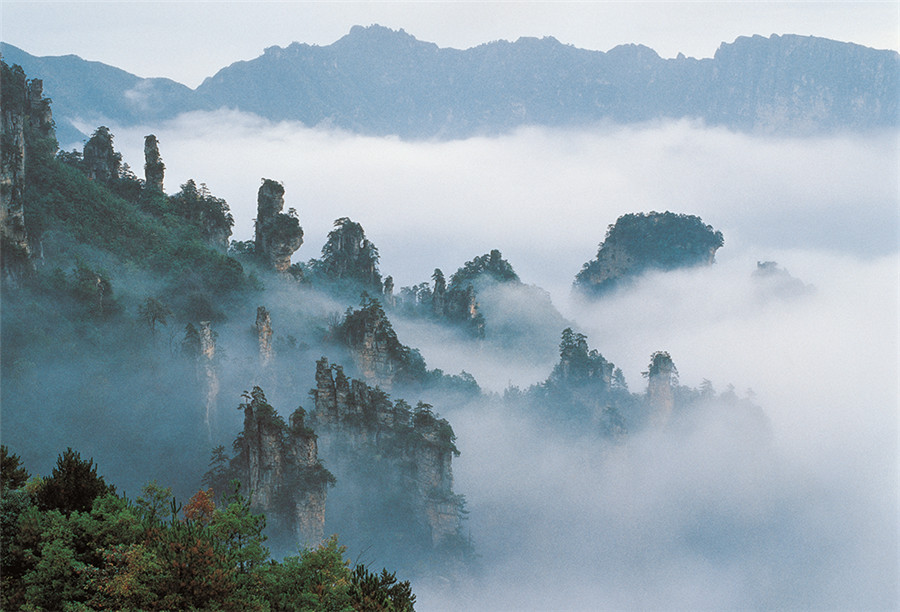 Beautiful images capture amazing Zhangjiajie