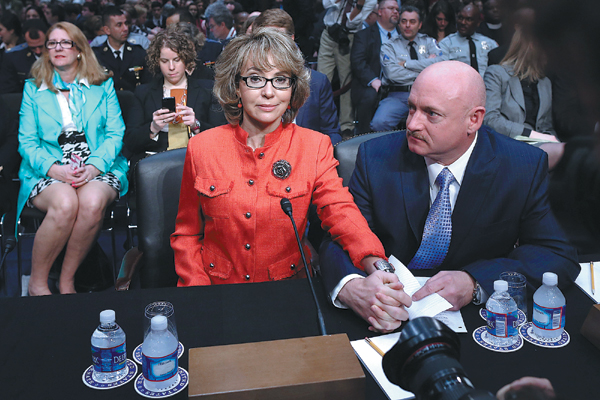Giffords pleads to Congress to curb gun violence