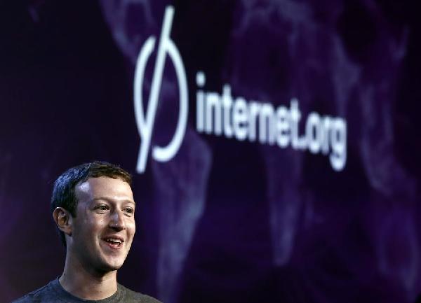 Facebook's Zuckerberg turns on his Chinese charm