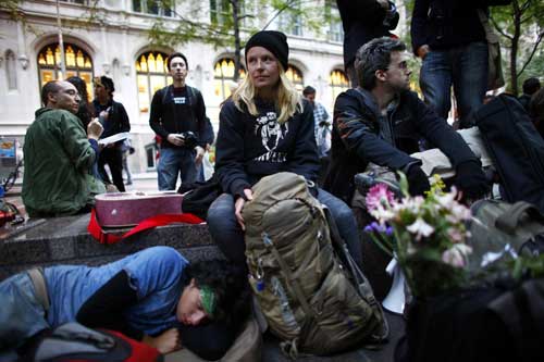 Protesters blocked in bid to 'occupy' Wall Street