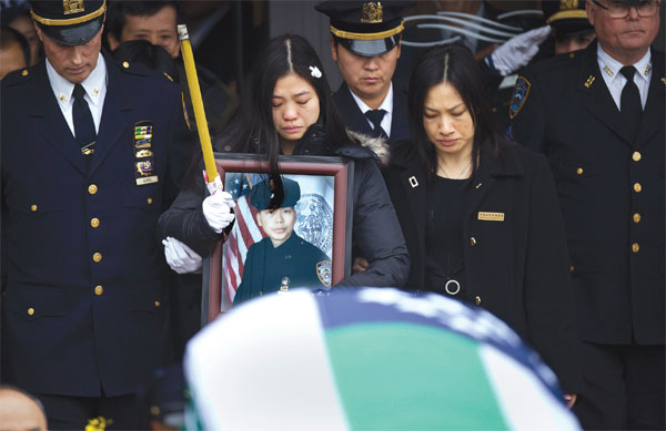 New York mourns Wenjian Liu