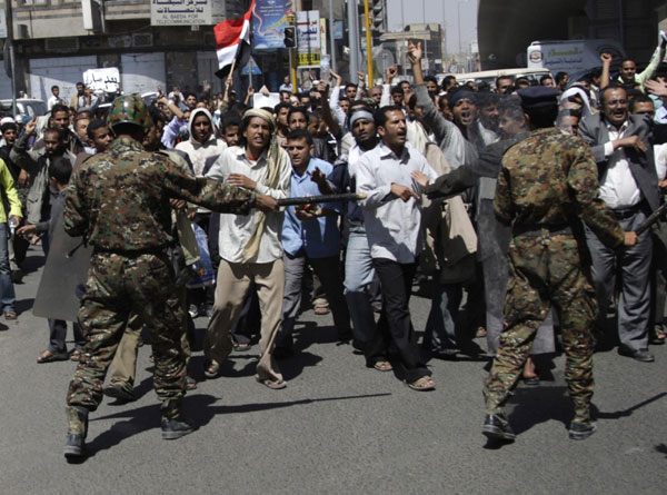 Yemenis stage new protests to oust president