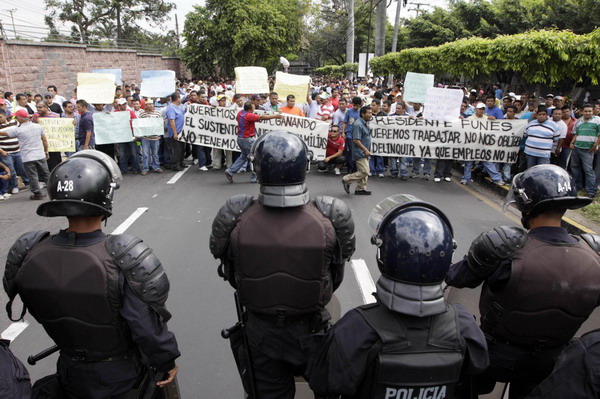 Snapshots: The world in 24 hours Feb 28