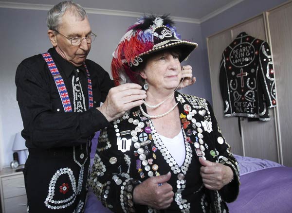 Pearly Queen to join in wedding celebration