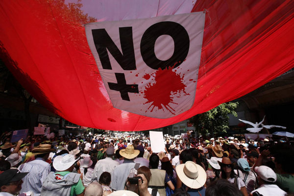 Thousands march against violence in Mexico City