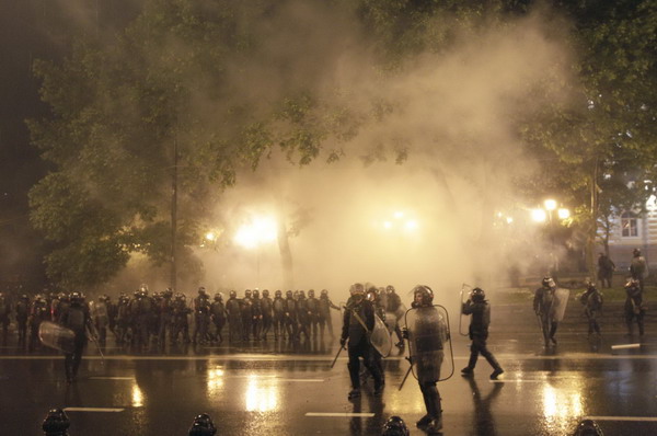 Georgian riot police clash with protesters