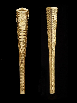 London 2012 unveils Olympic Torch design
