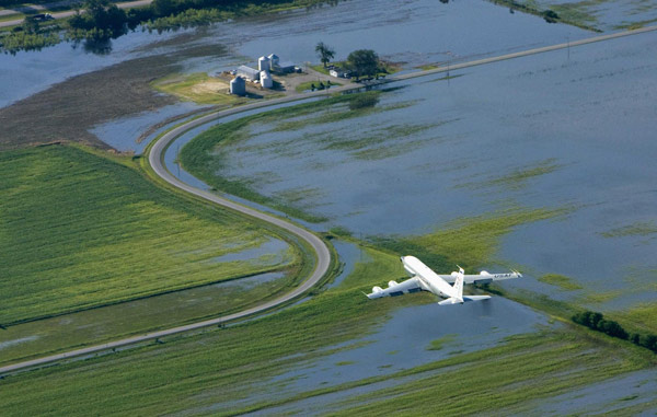 Berm collapses at US nuclear plant