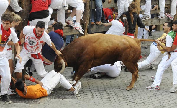 Spain festival lures runners to dodge deadly bulls